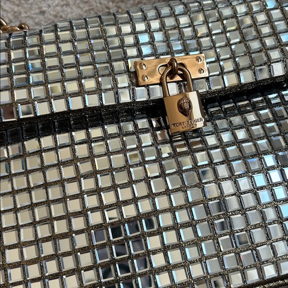 Kurt Geiger Silver Crossbody Bag with Gold Chain - Picture 5 of 14